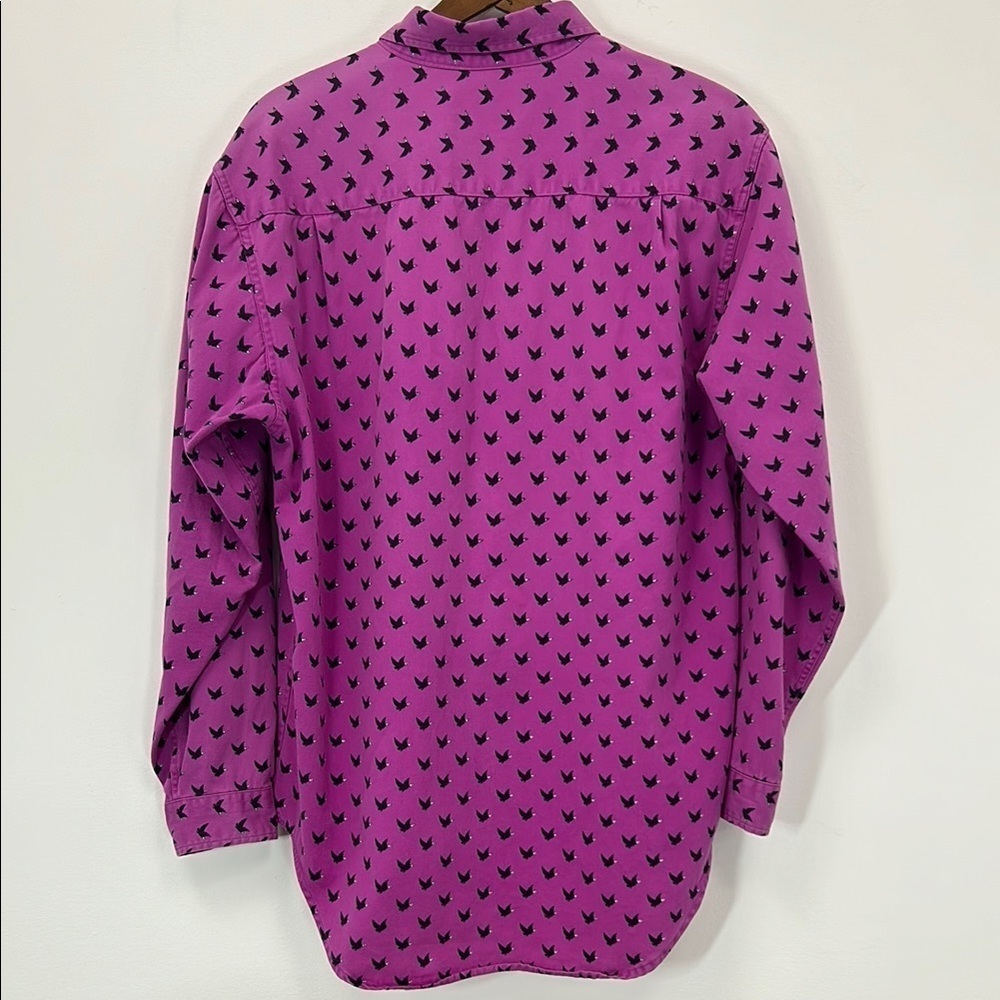 T. Express Long Sleeve Button Up Shirt Men's Medium Birds Pink Valentine's Day - Picture 2 of 8